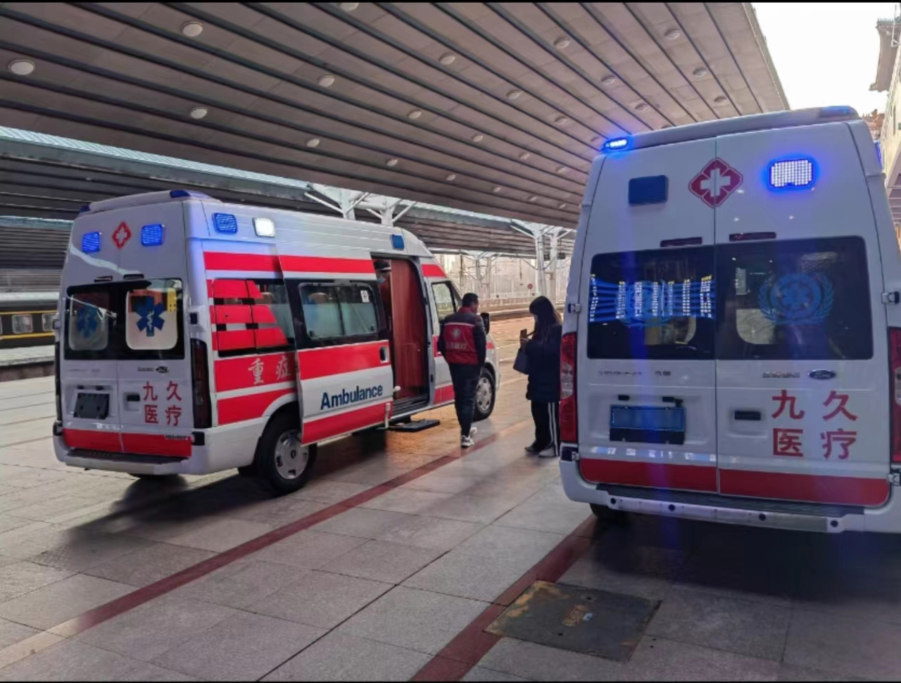 东山县救护车长途转运